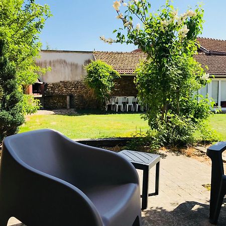 Le Gîte du Domaine Miltat Pierry Extérieur photo